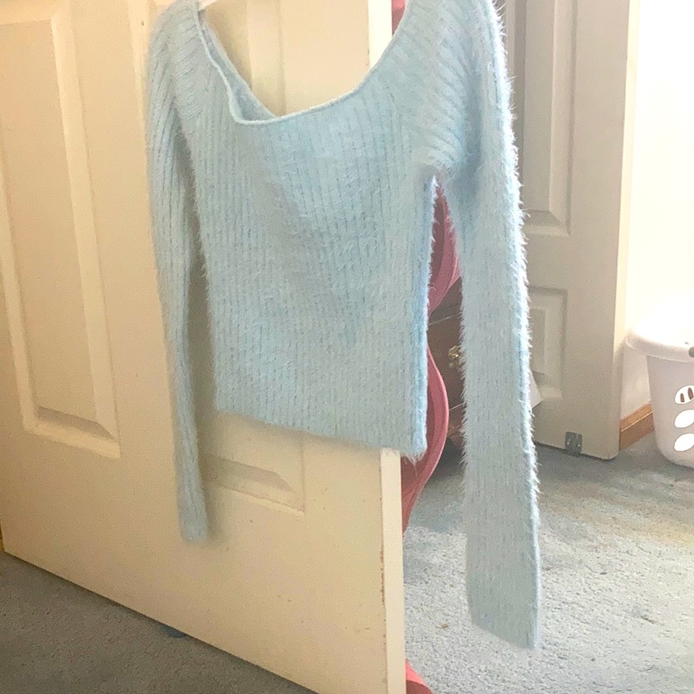 Light blue crop knit sweater
